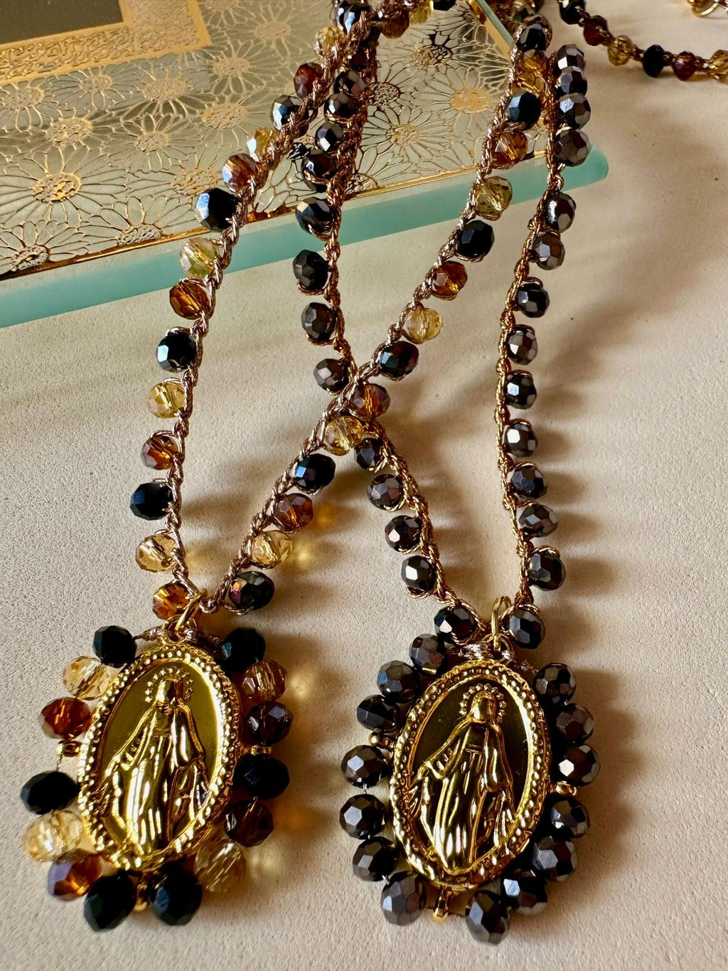 Collana Mariana