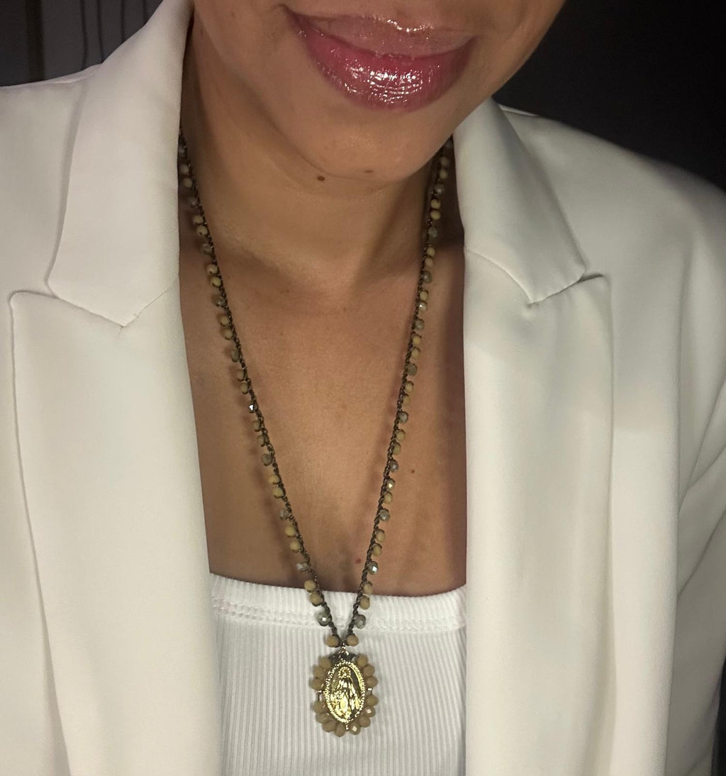 Collana Mariana