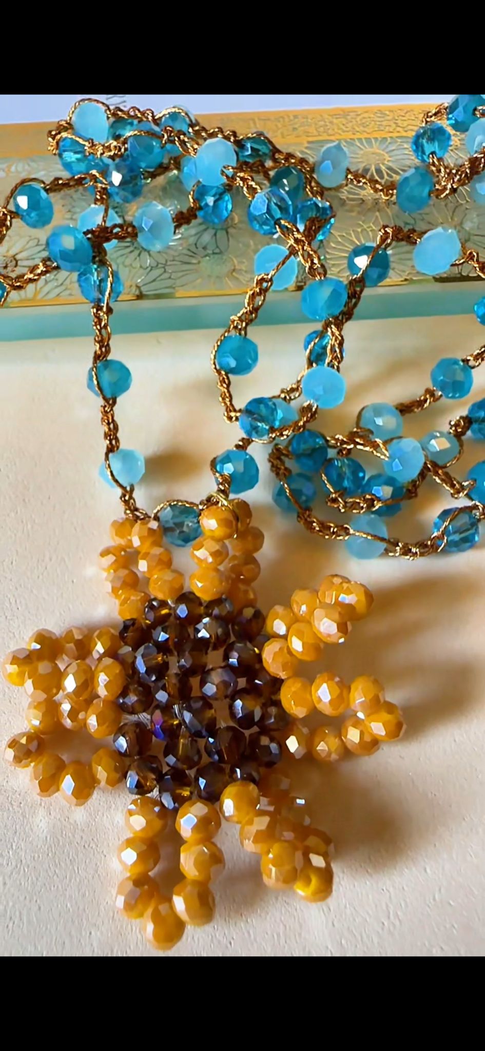 Collier Capri