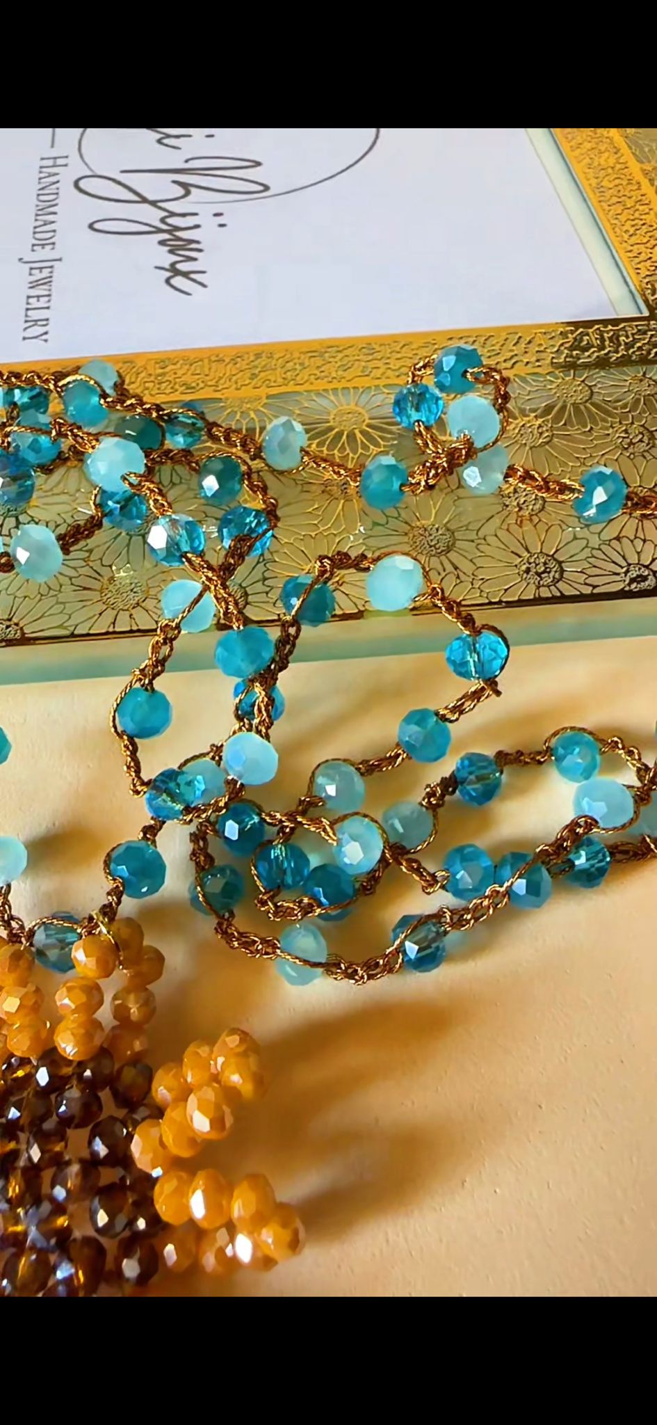 Collier Capri
